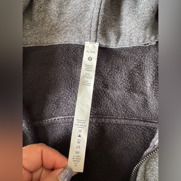 Lululemon jacket - Picture 3 of 13